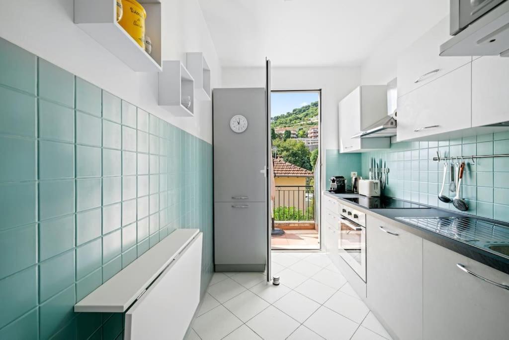 La Villa Julia - Calme - Spacieux - Parking Prive - Climatisation 芒通 外观 照片