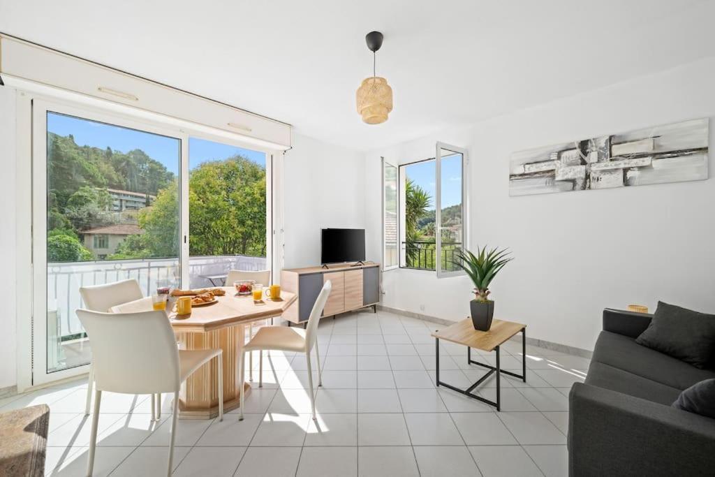 La Villa Julia - Calme - Spacieux - Parking Prive - Climatisation 芒通 外观 照片